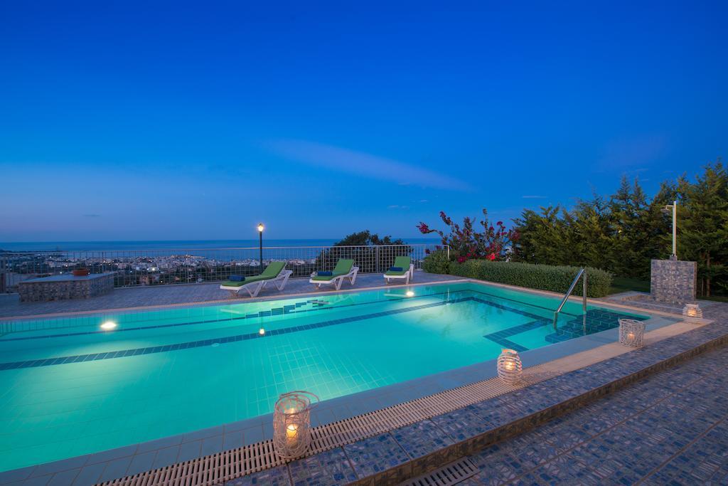 Danae Villas Hersónissos Chambre photo