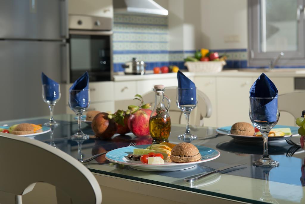 Danae Villas Hersónissos Chambre photo